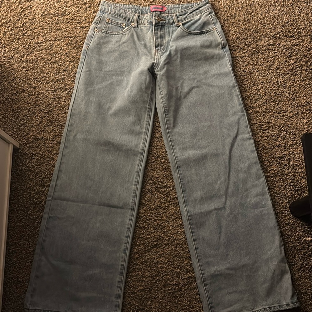 Raelynn Washed Low Rise Jeans